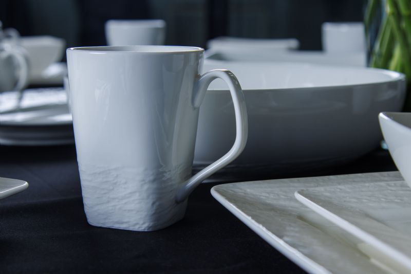 38Pc Arctic Dinner Set - Image 3