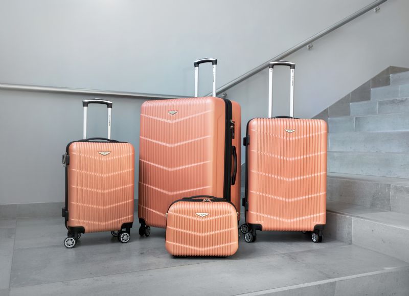 4Pc Champagne Explorer Luggage Set - Image 1