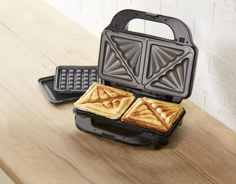3 in 1 Sandwich Maker - Image 1