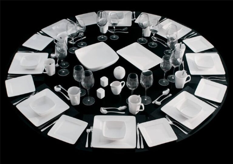 38Pc Arctic Dinner Set - Image 1