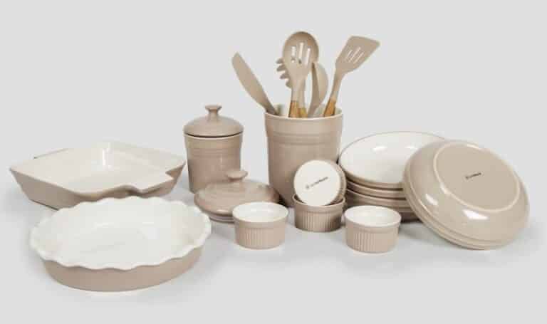 Cashmere 19pc Accessories - Image 1