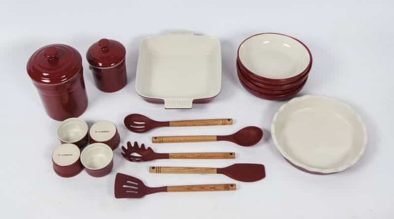 Bordeaux Plum 19pc Accessories - Image 1