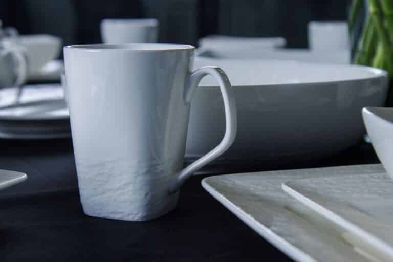 38Pc Arctic Dinner Set - Image 3