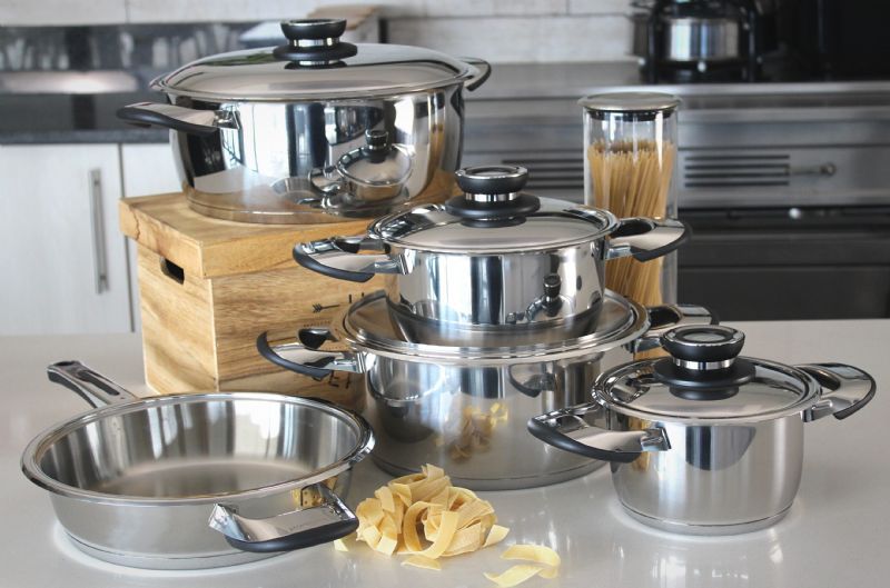 9pc Waterless Cookware Set (available in Black, Red, Purple, Blue) - Image 1