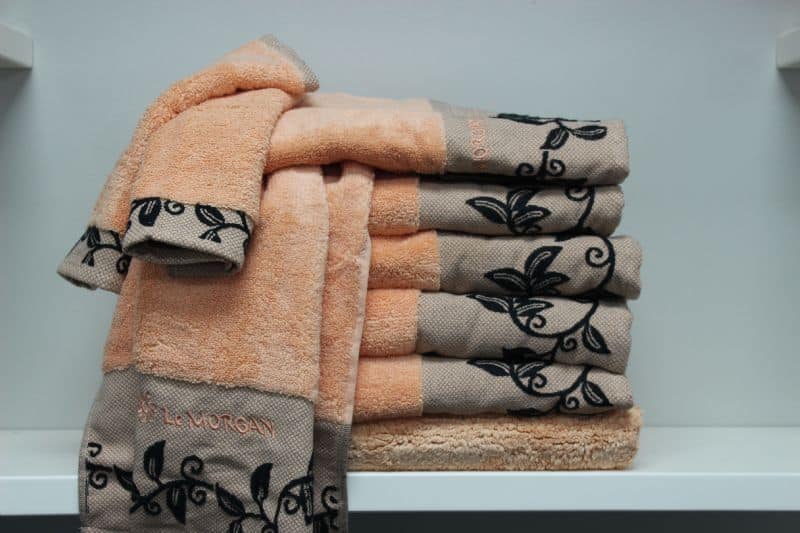 9pc Towel set (Available in different colours) - Image 4