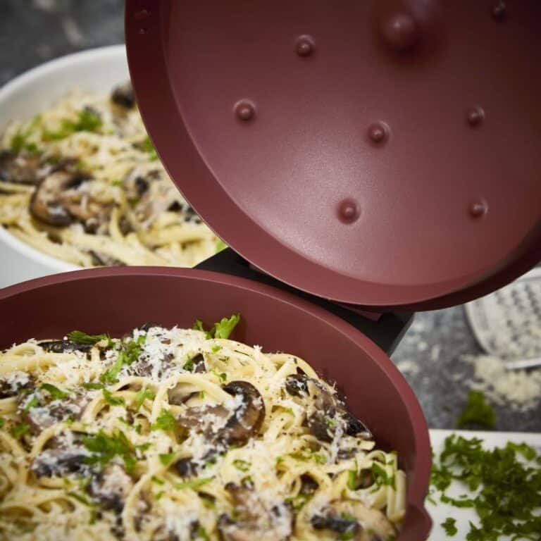 9pc Aluminium Cookware Set - Black Wooden Handle - Image 4