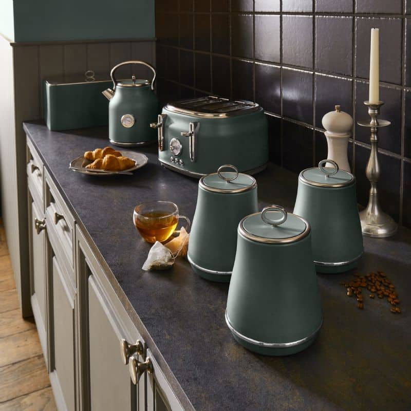 Green Renaissance Set - Image 1