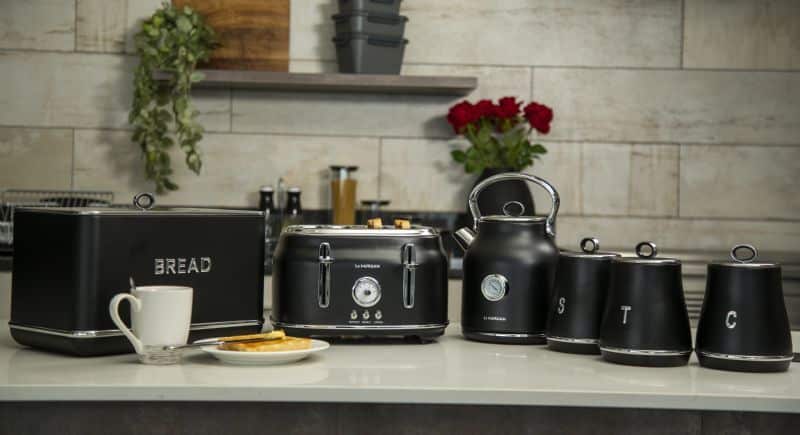 Black Renaissance Set - Image 1