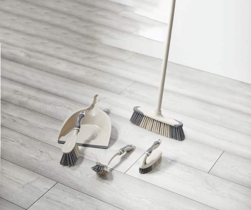 5 in 1 Cleaning Set - Image 1
