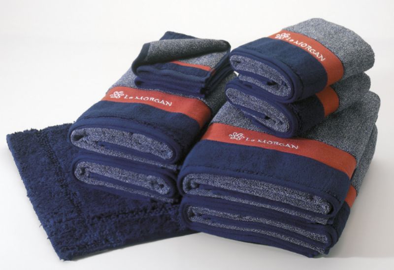 2Pc Blue & White Towels - Image 1