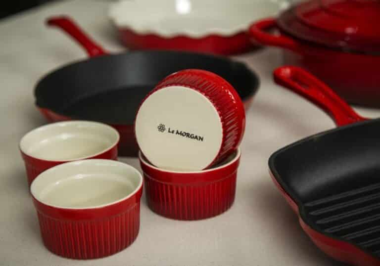 Ombre Red 19pc Accessories - Image 2